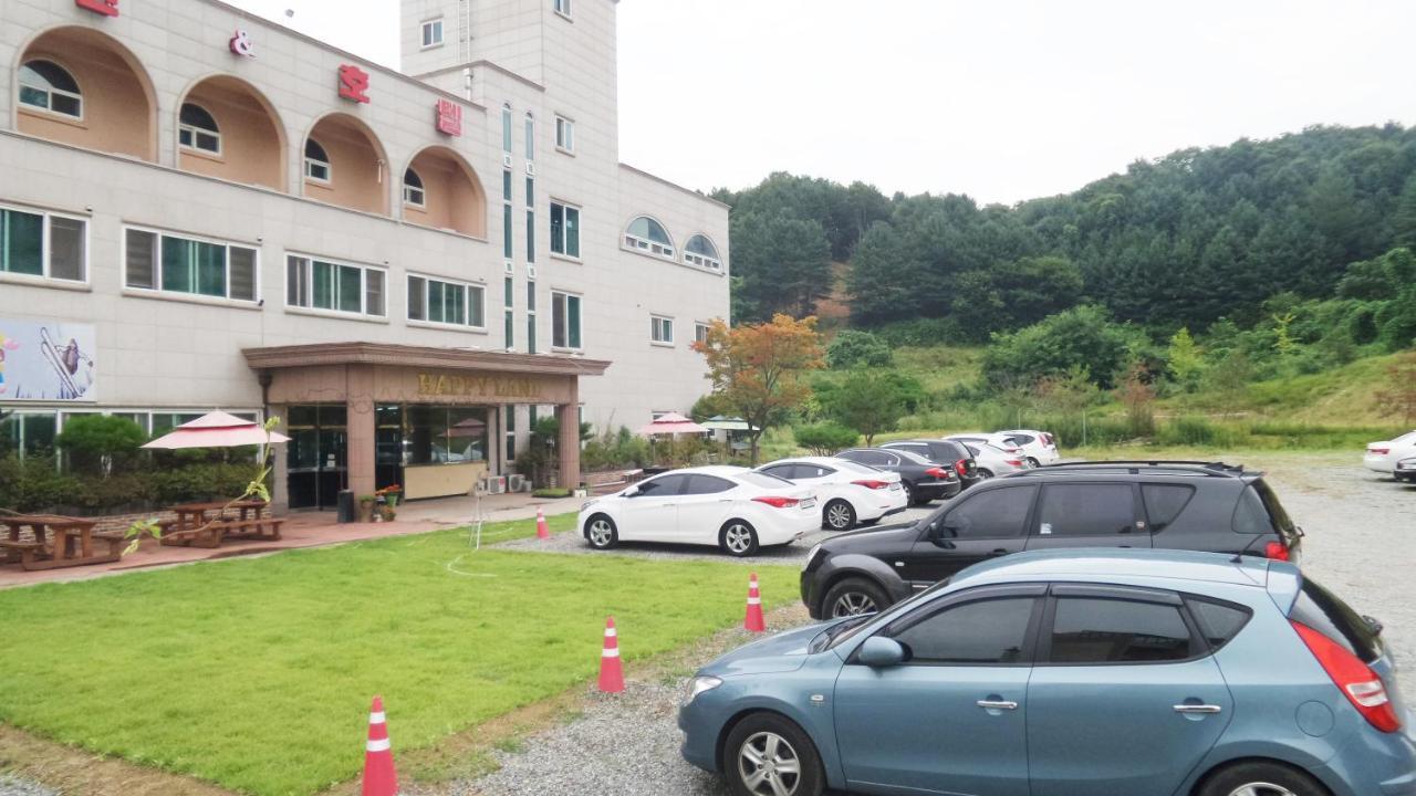 Hongcheon Resortel Exteriör bild