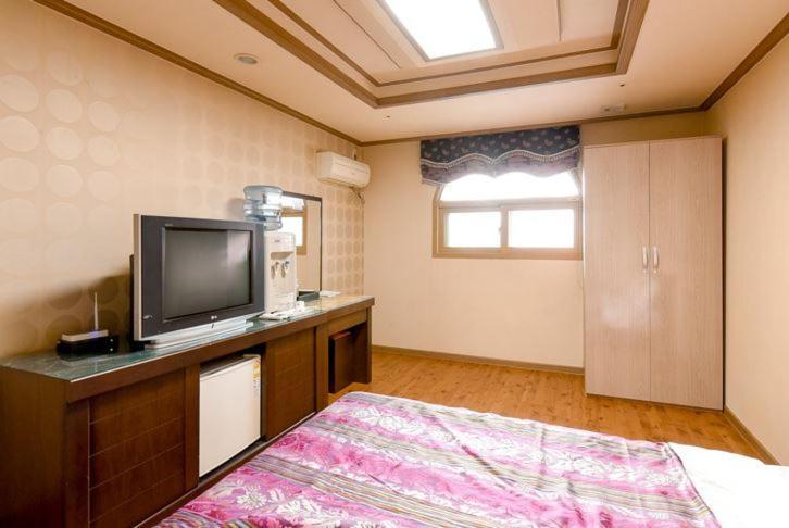 Hongcheon Resortel Exteriör bild